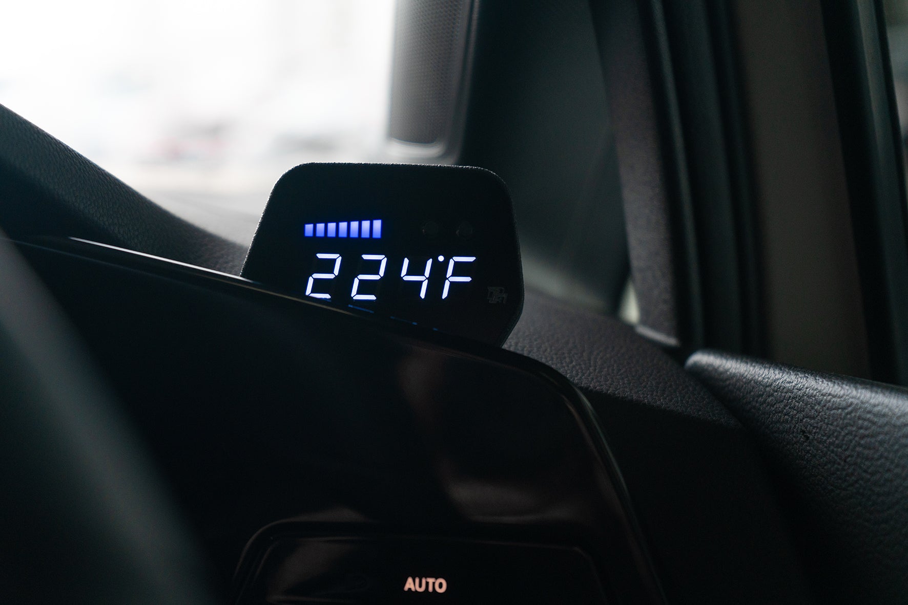 P3 Gauge -  VW Golf R (MK8)