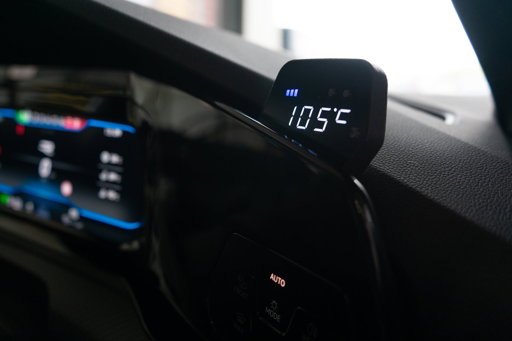 P3 Gauge -  VW Golf R (MK8)